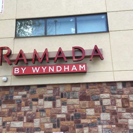 Ramada By Wyndham Bronx Terminal Hotel New York Kültér fotó