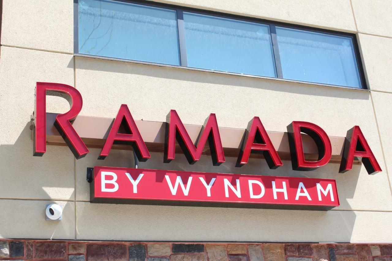 Ramada By Wyndham Bronx Terminal Hotel New York Kültér fotó