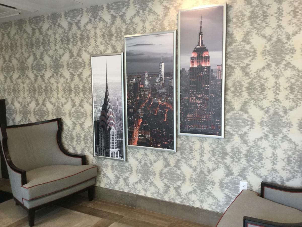 Ramada By Wyndham Bronx Terminal Hotel New York Kültér fotó